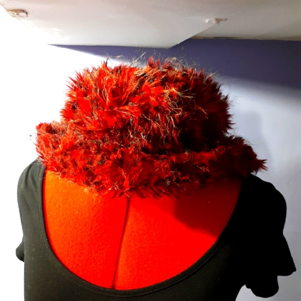 🌈VINTAGE GOORIN BROS FAUX/ FUN FUR BUCKET HAT - Picture 3 of 5
